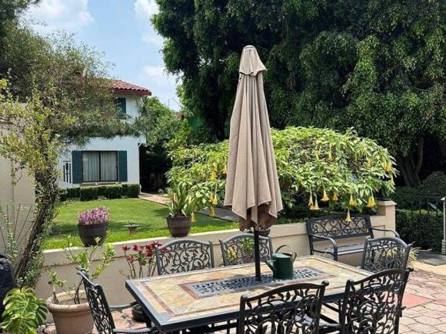 CASA EN VENTA EN COL. DEL CARMEN, COYOACÁN