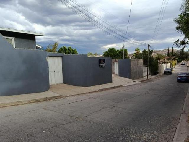 CASA EN VENTA EN COL ENCANTO NORTE, TECATE, B. C