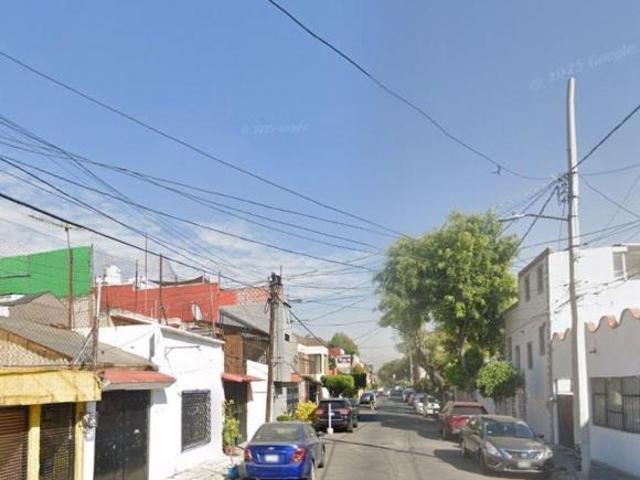 CASA EN VENTA EN COL HEROES DE CHURUBUSCO IZTAPALAPA CDMX