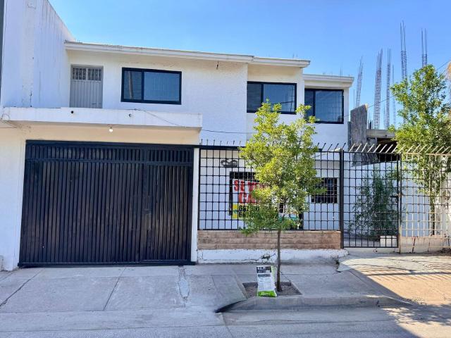 CASA EN VENTA EN COL. IGNACIO ALLENDE