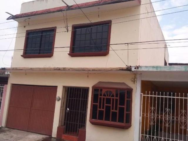 CASA EN VENTA EN COL INFONAVIT CAMIONEROS, COATZINTLA, VERACRUZ