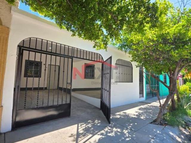 CASA EN VENTA EN COL. LAS LOMAS