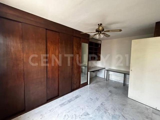 CASA EN VENTA EN COL. LAS PUENTES 14 SECTOR EN SAN NICOLAS DE LOS GARZA