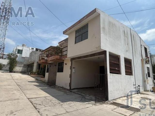 Casa en Venta con Terraza en Col. Lomas del Chairel, Tampico Tamaulipas