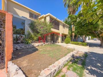 CASA EN VENTA EN COL. PITIC