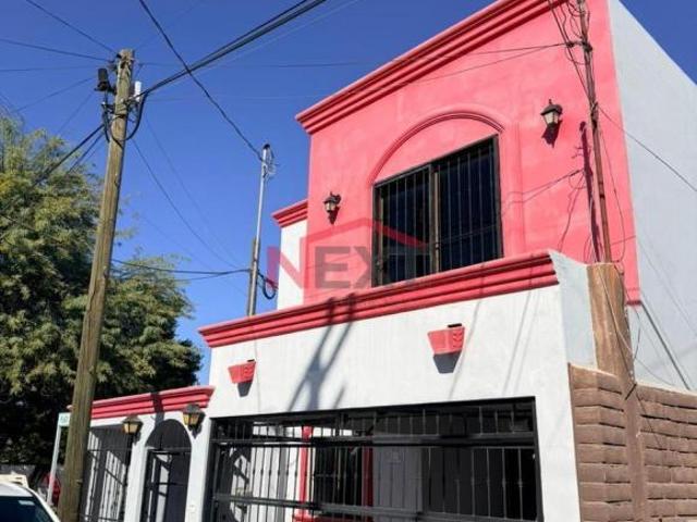 CASA EN VENTA EN COL. PLAZA GRANDE
