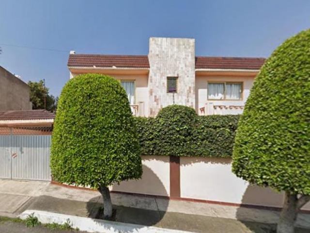CASA EN VENTA EN COL. PRESIDENTES