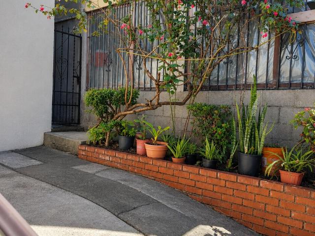 CASA EN VENTA EN COL. PRESIDENTES, TIJUANA