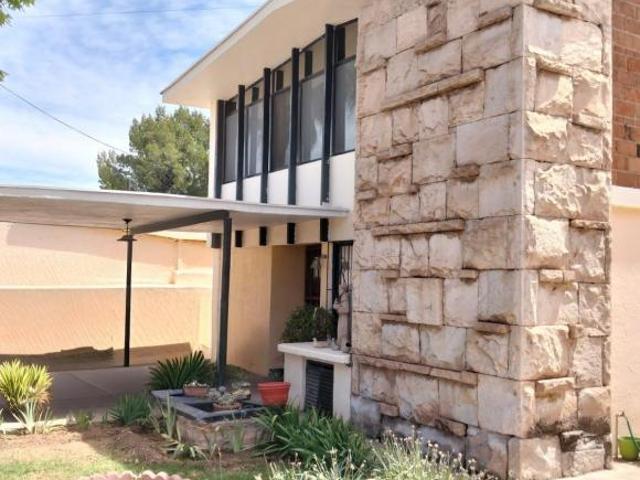 CASA EN VENTA EN COL. SAN FELIPE