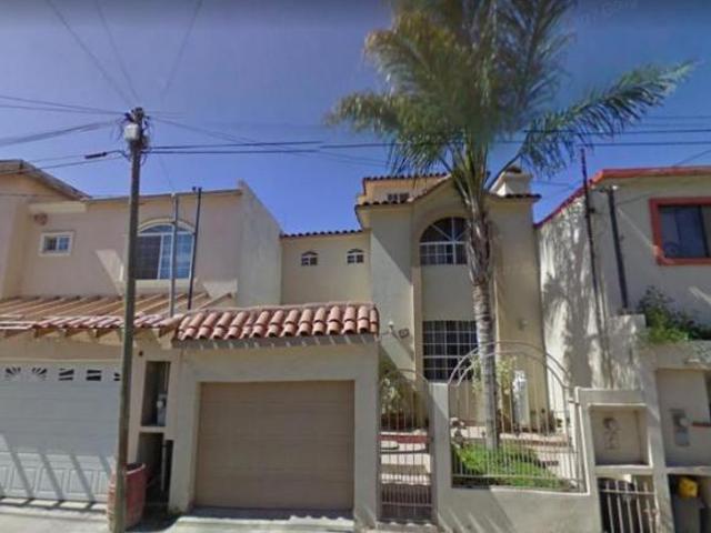 CASA EN VENTA EN COLMODERNA ENSENADA BAJA CALIFORNIA