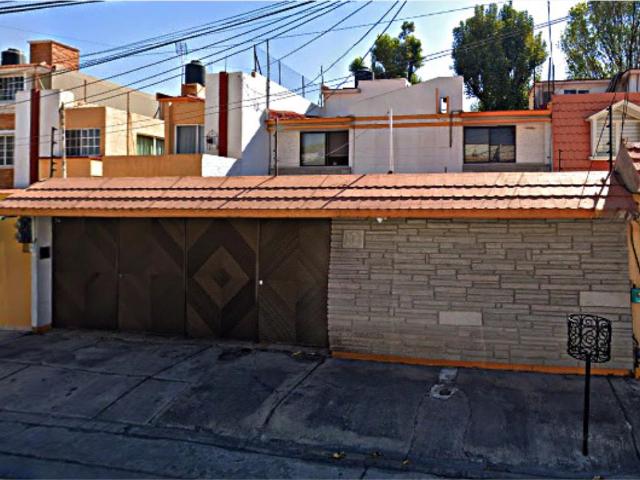 Casa en venta en Colon Echegaray, Naucalpan de Juárez, México