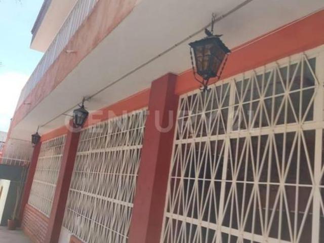 Casa En Venta En Colonia Centro De Tlaquepaque