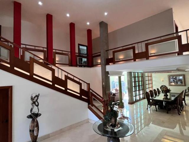 CASA EN VENTA EN COLONIA CHAPULTEPEC 5 RECAMARAS