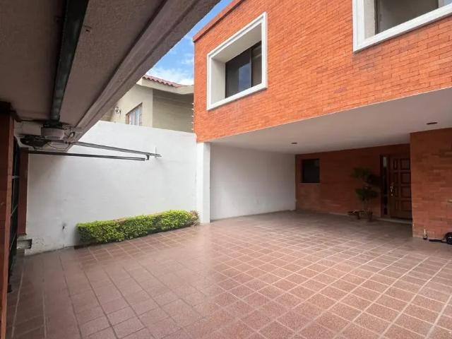 Casa EN VENTA en Colonia Arbide, León, Guanajuato