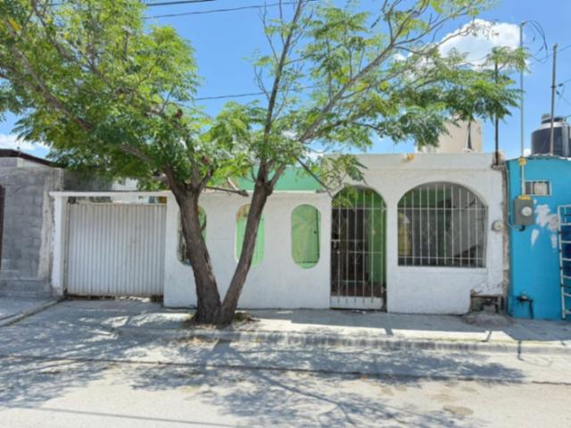 CASA EN VENTA EN COLONIA AZTECA, MONCLOVA, COAHUILA
