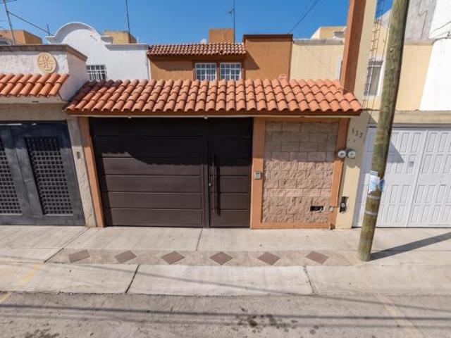 CASA EN VENTA EN COLONIA DALIAS DEL LLANO SAN LUIS POTOSI, SAN LUIS POTOSI