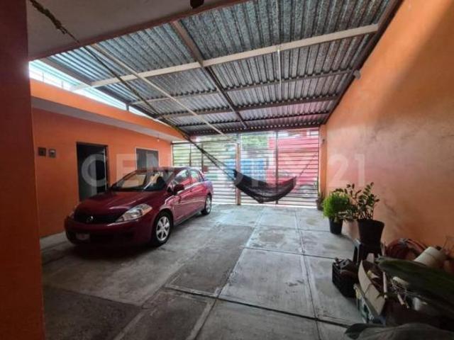 Casa en Venta en Colonia del Valle, Villa de Álvarez, Colima