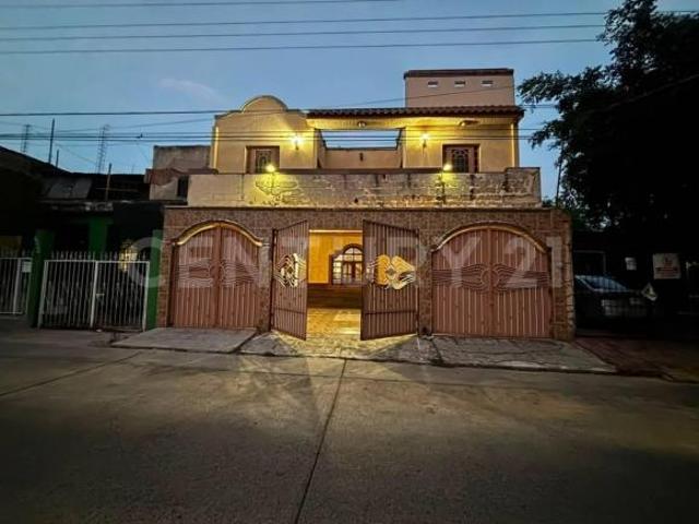 Casa En Venta en Colonia El Carmen, Guadalajara