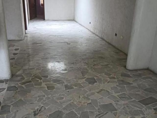 Casa en Venta en Colonia Fundadores, Saltillo | 4 Recámaras | Para Remodelar