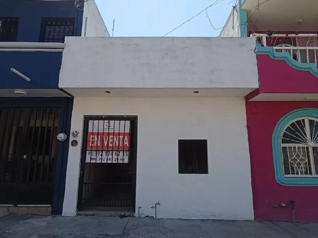 Casa en Venta En Colonia Infonavit en Colima
