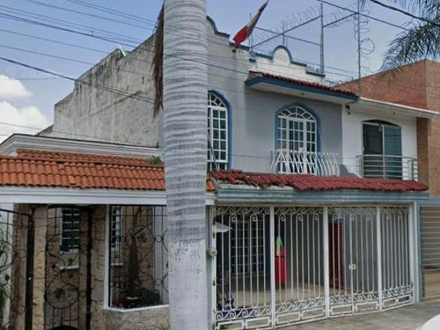 Casa en Venta en Colonia Oblatos, Guadalajara Jalisco