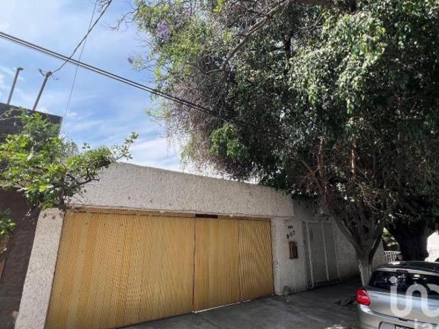 Casa en venta en colonia Monraz