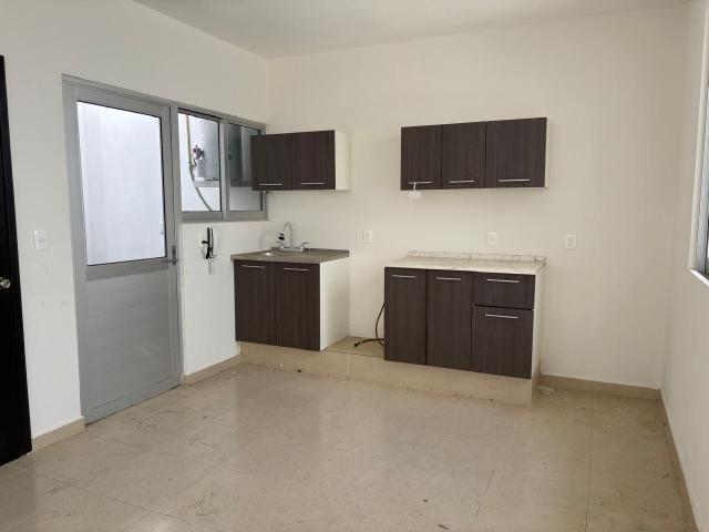CASA EN VENTA EN COLONIA MAR?A DE LA PIEDAD, COATZACOALCOS, VERACRUZ