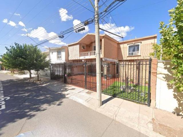 CASA EN VENTA EN COLONIA SAN FELIPE CHIHUAHUA