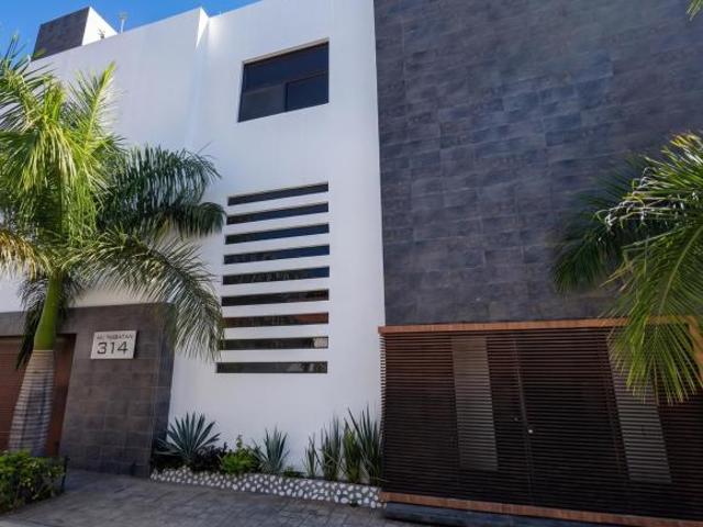 CASA EN VENTA EN COLONIA SAN FELIPE, RICARDO FLORES MAGON, OAXACA