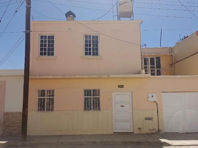 Casa en Venta en Colonia Silvestre Dorador