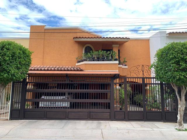 Casa en venta en colonia Portales