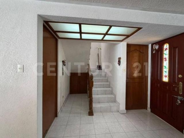 Casa en Venta en Colonia Paseos de Churubusco, Iztapalapa. CDMX