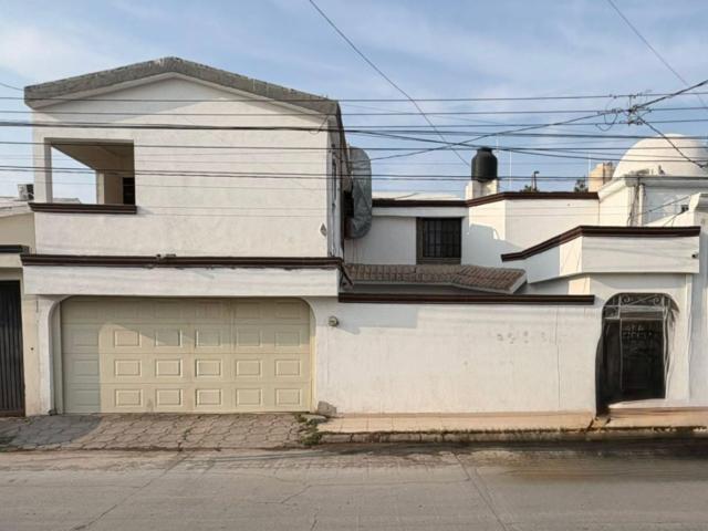 CASA EN VENTA EN COLONIA PETROLERA, MONCLOVA, COAHUILA