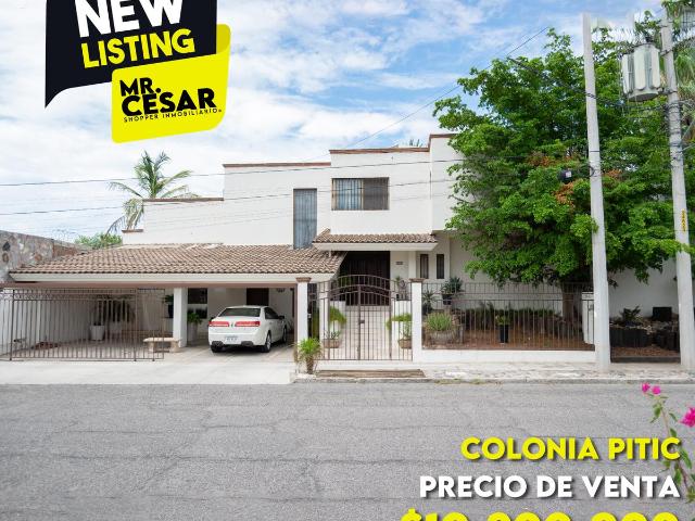 Casa en venta en Colonia Pitic con amplio jard?n y alberca