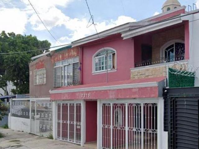 CASA EN VENTA EN COLONIA TABACHINES ZAPOPAN JALISCO