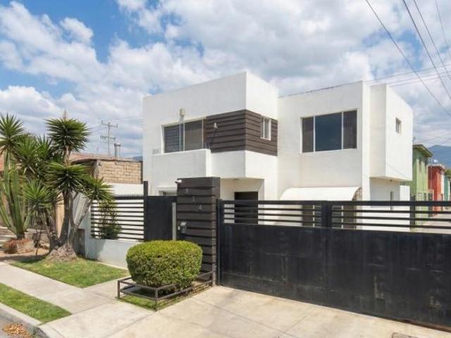 CASA EN VENTA EN COLONIA ULBRICH ENSENADA BAJA CALIFORNIA