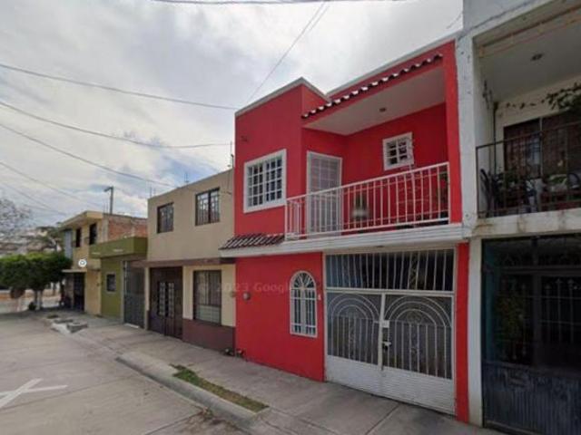 CASA EN VENTA EN COLONIA VILLAS DE HACIENDA CELAYA GUANAJUATO