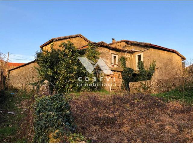 Casa en venta en Coles. Casa en venta en Gustei para reformar. Casas.