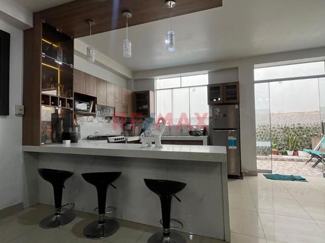 Casa En Venta En Colinas De La Gloria – Ate