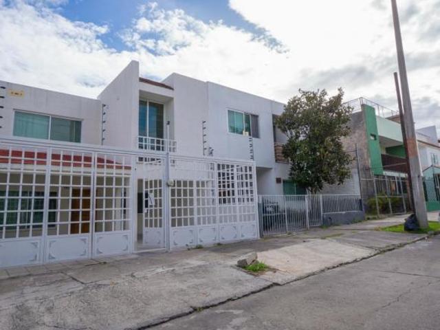 Casa en Venta en Colinas de la Normal | Oportunidad para Inversionistas