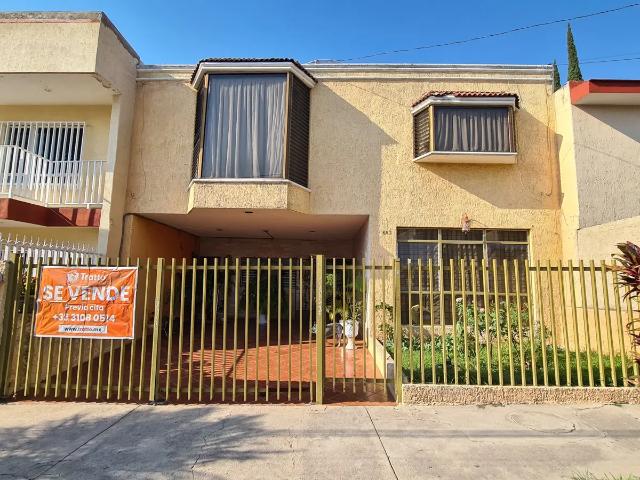 Casa en venta en Colinas de la Normal, Guadalajara, Jalisco