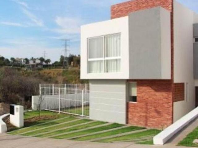 Casa en Venta en Colinas de San Isidro, Zapopan