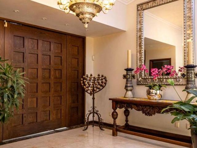 CASA EN VENTA EN COLINAS DE SAN JAVIER