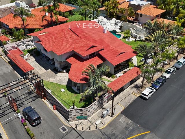 CASA EN VENTA EN COLINAS DE SAN JAVIER, ZAPOPAN