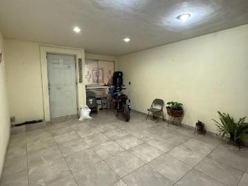 CASA EN VENTA EN COLINAS DEL CARMEN, LEON GTO. ZONA SUR ENTRE BLV DELTA Y BLV. LA LUZ