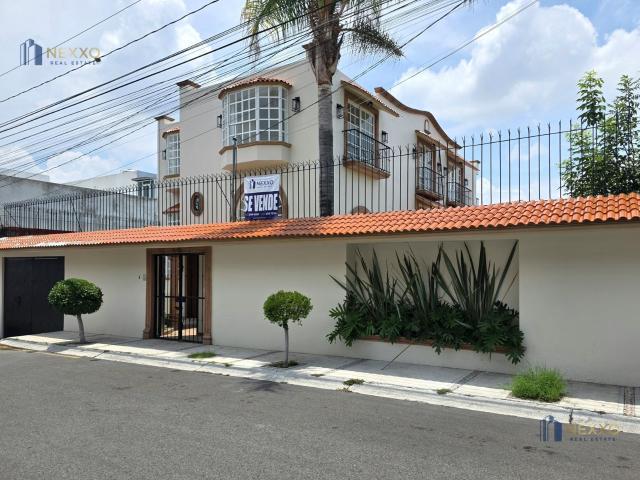 Casa en Venta cerca de Centro Sur en Colinas del Cimatario, Quer?taro