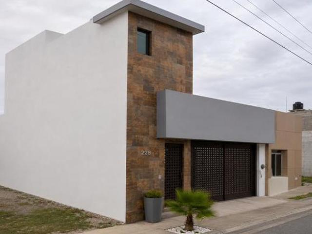 CASA EN VENTA EN COLINAS DEL PADRE ZACATECAS ZACATECAS