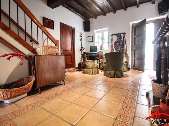 Casa en venta en Colindres. Casa en venta en Colindres, 4 dormitorios. Casas.