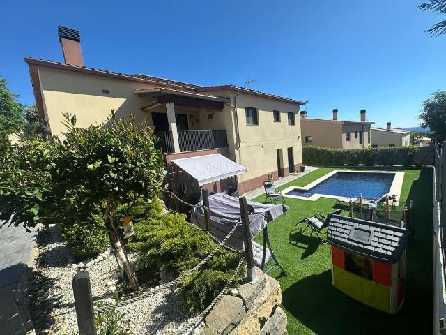 Casa en venta en Collbató. Oportunidad de inversión en Collbató, Barcelona. Casas.