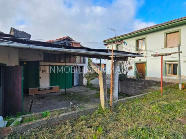 Casa en venta en Colunga. CONJUNTO DE PROPIEDADES EN VENTA EN EL PUEBLO DE LUCES. Casas.